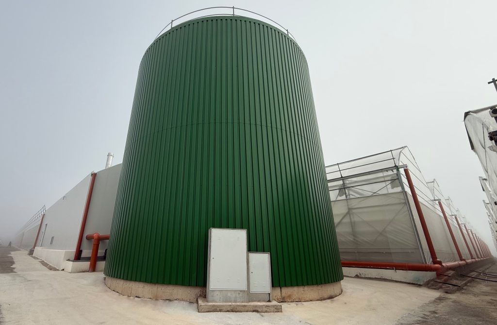 greenhouse heating buffer tank